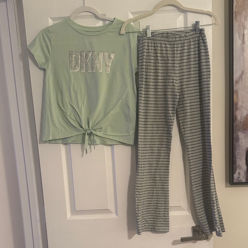 DKNY Kids Green Pajama Set 14 years old